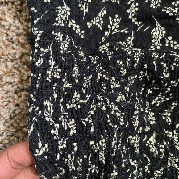 Urban Outfitters Petite Blouse - Picture 3 of 7